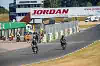 Vintage-motorcycle-club;eventdigitalimages;mallory-park;mallory-park-trackday-photographs;no-limits-trackdays;peter-wileman-photography;trackday-digital-images;trackday-photos;vmcc-festival-1000-bikes-photographs